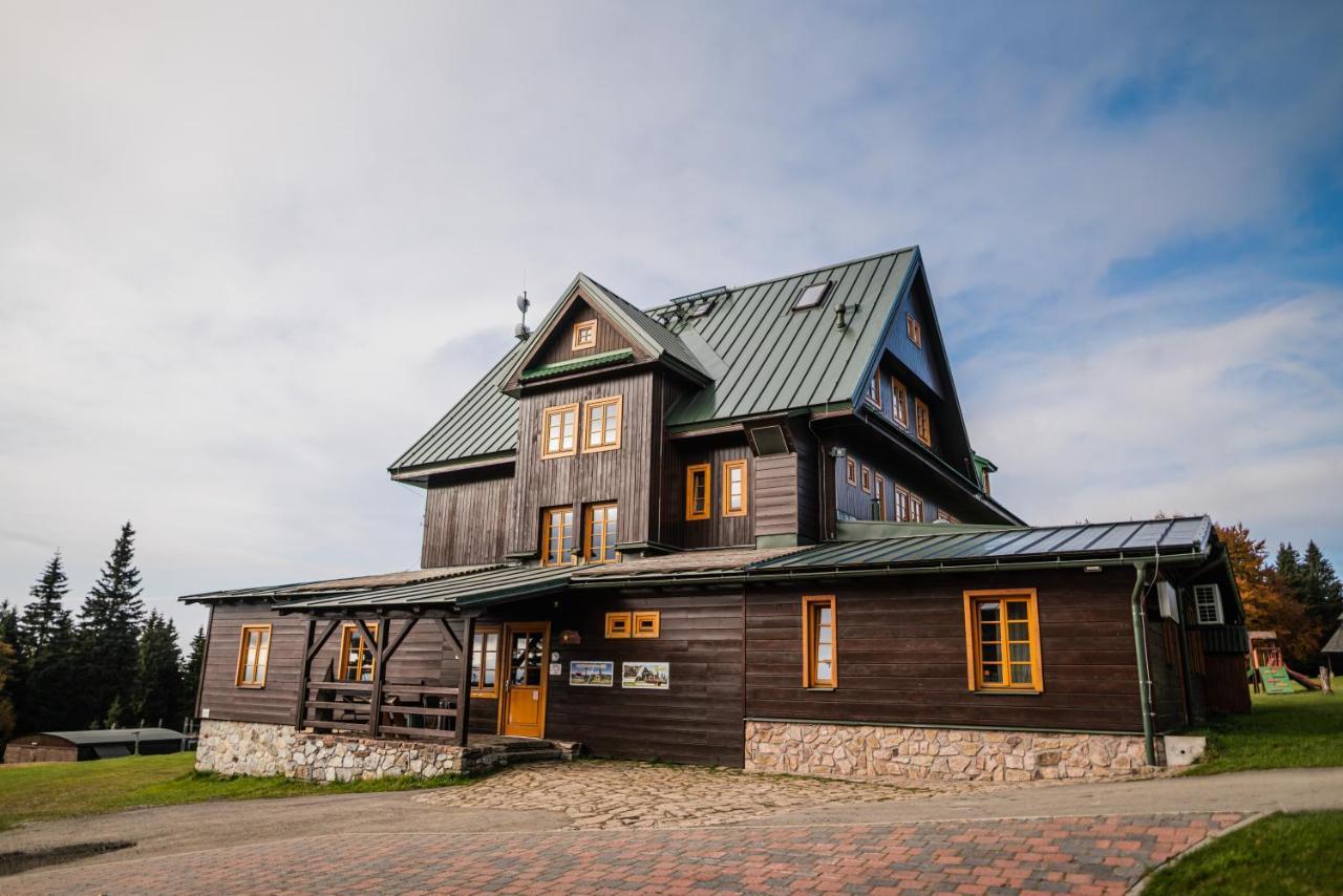 Horsky Hotel Paprsek Staré Město 外观 照片