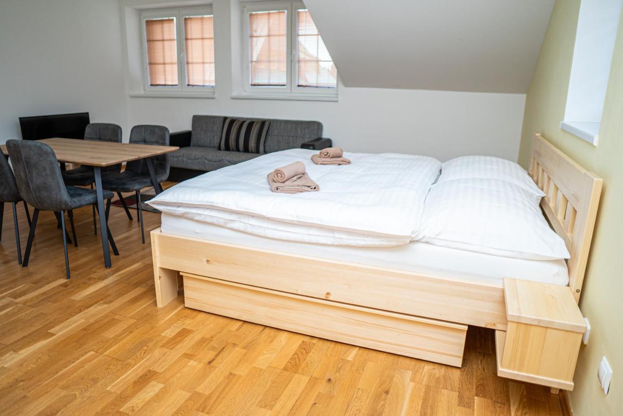 Horsky Hotel Paprsek Staré Město 外观 照片