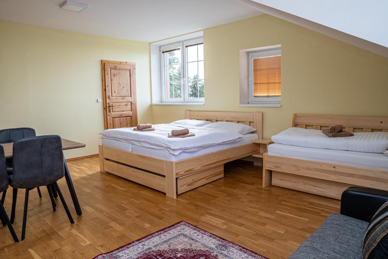 Horsky Hotel Paprsek Staré Město 外观 照片