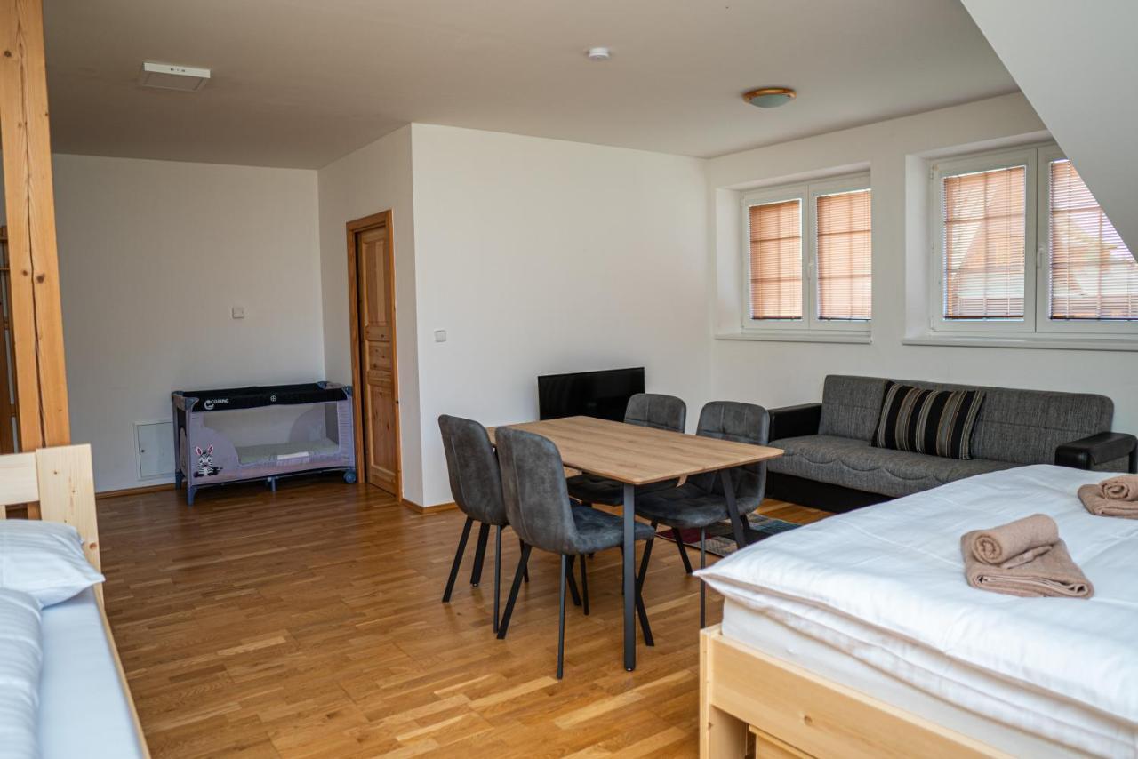 Horsky Hotel Paprsek Staré Město 外观 照片