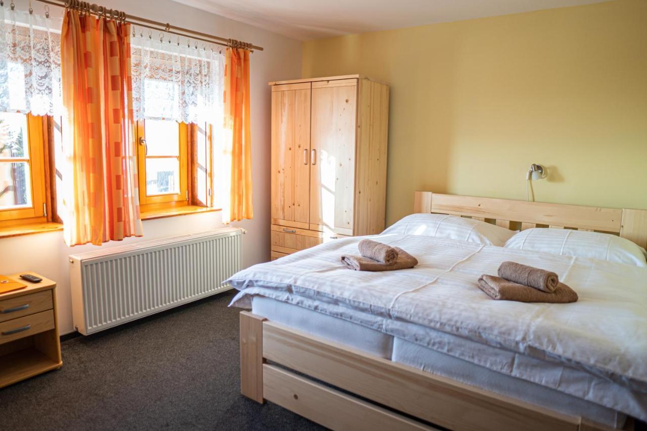 Horsky Hotel Paprsek Staré Město 外观 照片