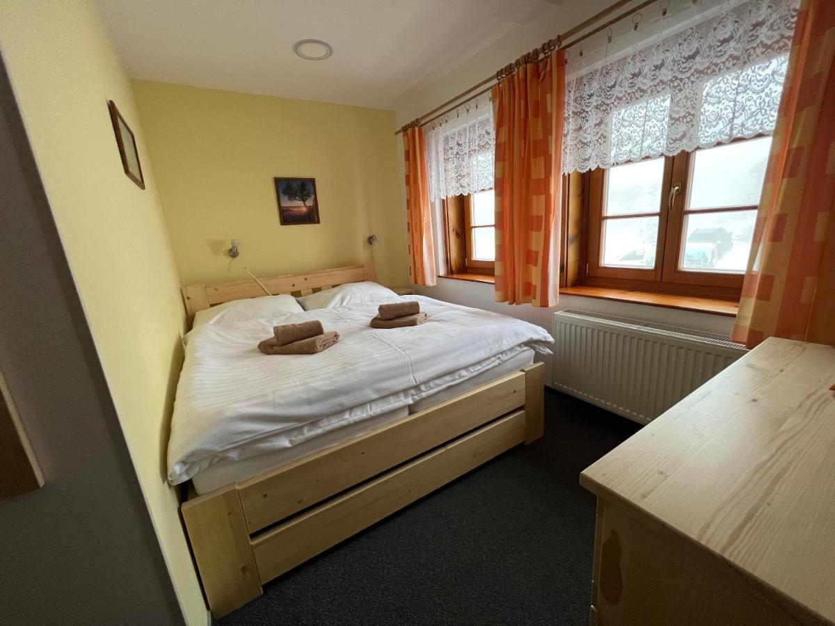 Horsky Hotel Paprsek Staré Město 外观 照片